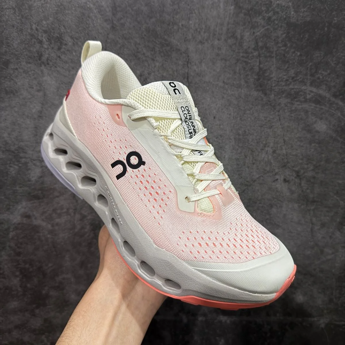 On Running Cloudsurfer Trail 2 Ivory Ghost